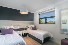 Familienzimmer Mit Balkon Und Blick Auf Die Lagune