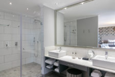 Double rain shower of room 2